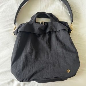 Lululemon bag